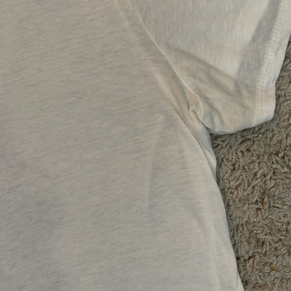 Guess “Hello Gorgeous” Graphic T-Shirt - Picture 12 of 14